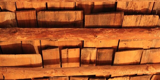 Fra sikkerhedsstandarder til vedligeholdelse: Alt du skal vide om træstiger